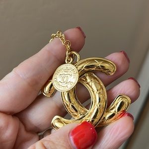 Vintage CHANEL CC Cushion Gold Metal Charm